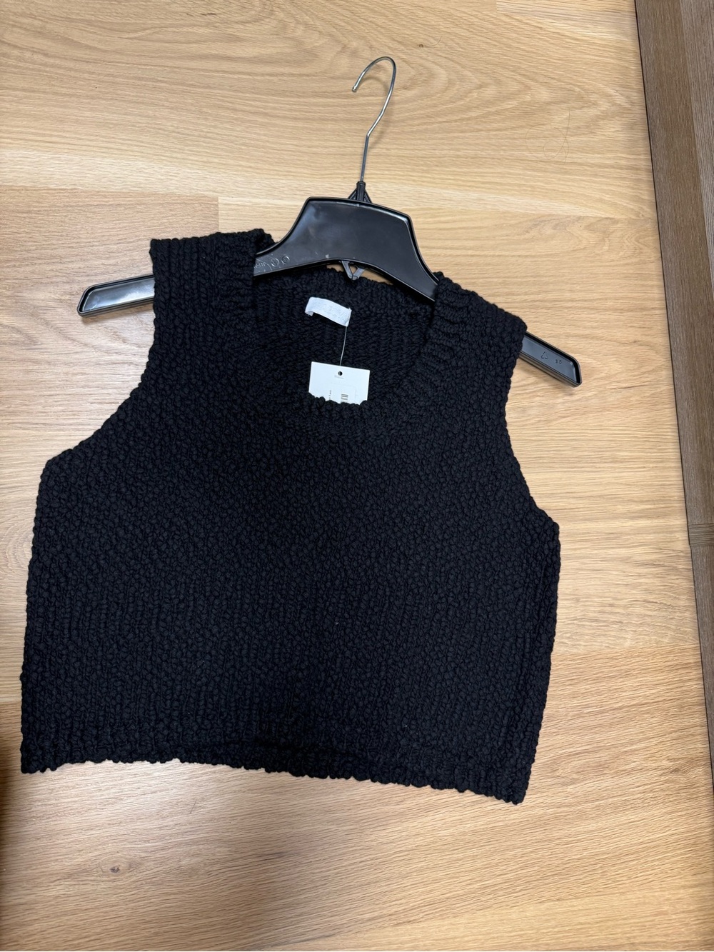 Sablyn Bay cropped knit tank top black size medium